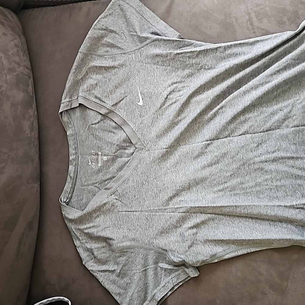 Nike top